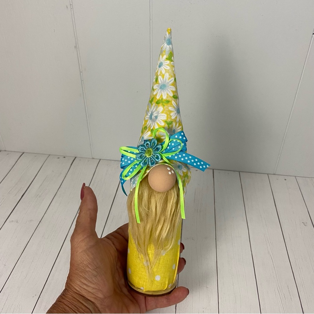 Handmade Gnome Daisy Yellow Polka Dot Fabric Multicolor Bow Tiered Tray Spring - Picture 10 of 11